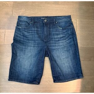 Chico's So Slimming Girlfriend Indigo Washed Denim Shorts Chico Sz 2 Excellent